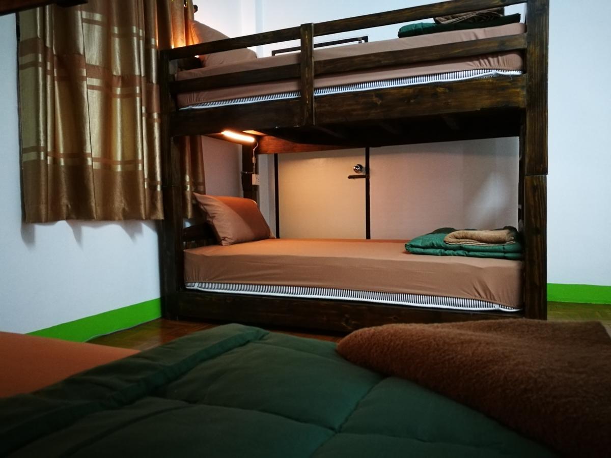 Stay With Jame Hostel Csiangmaj Kültér fotó